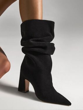 NIB Harriet Suede Boot